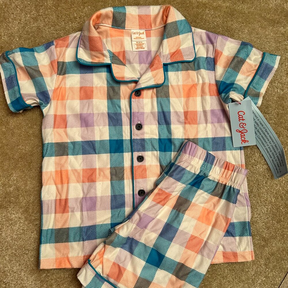 Cat and Jack Flannel Short Sleeve/Shorts Pajamas Girls Size XS 4/5 New With Tag